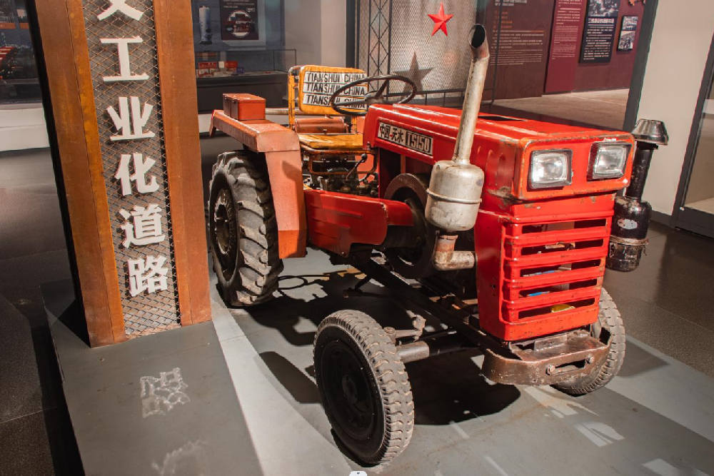 TS—150型小四轮拖拉机